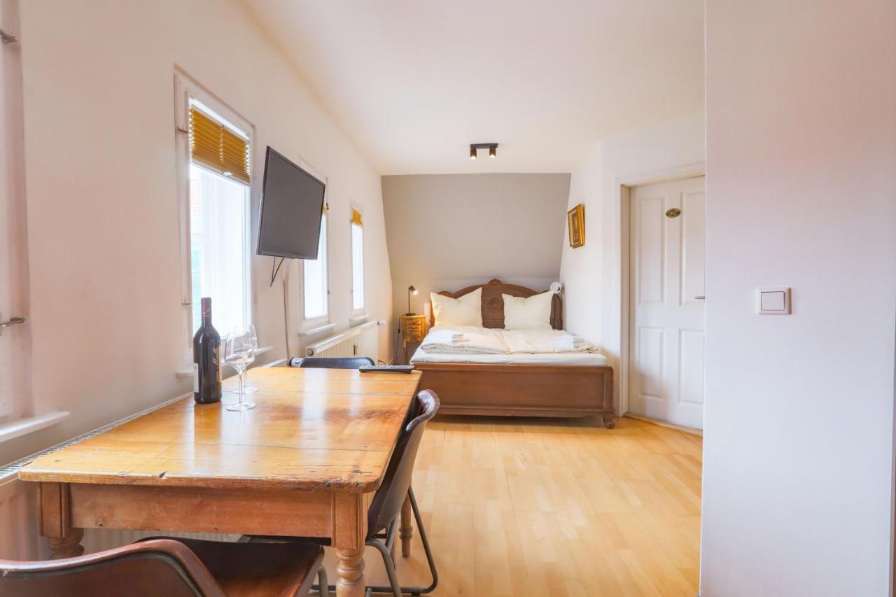 Apartments Im Einhornhaus Lübeck Dış mekan fotoğraf