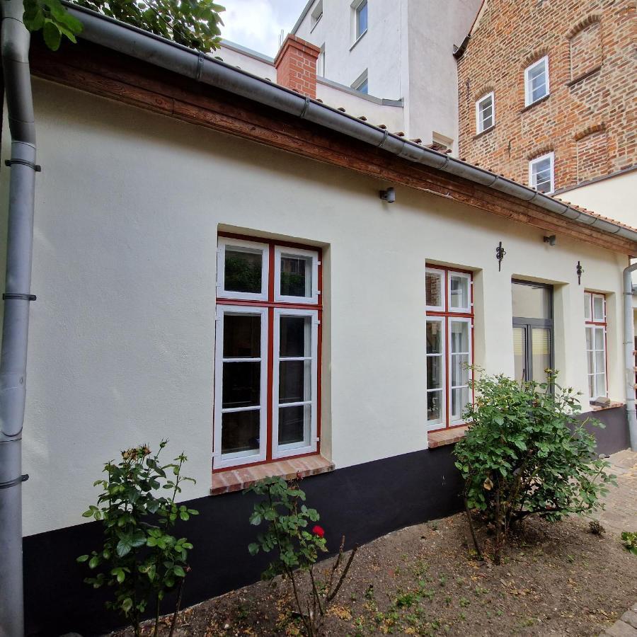 Apartments Im Einhornhaus Lübeck Dış mekan fotoğraf